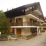 Sunny In For 10 Guests Alpesi faház *