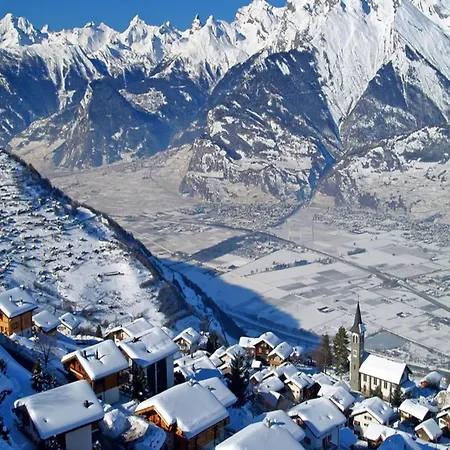 Sunny In For 10 Guests